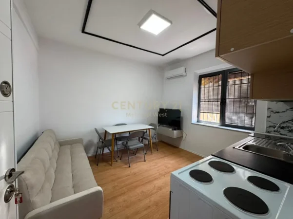 Tirane, jepet me qera apartament 1+1 Kati 3, 45 m² 550 € 