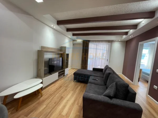 Qera, Apartament 1+1, Kopshti Zoologjik, Tirane. 0696069906