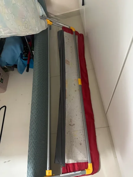 Tirane, shes Mbrojtese anesore krevati 15 €