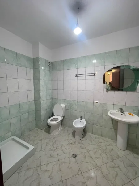 Tirane, shitet apartament 2+1 Kati 7, 98 m² 140.000 € (Astie)