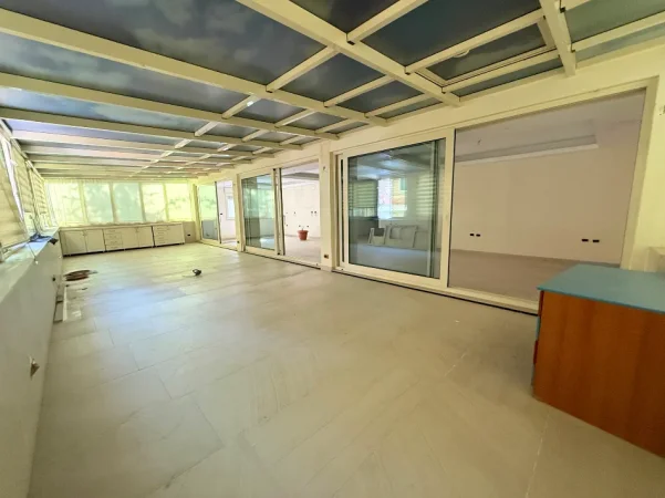 Tirane, shitet apartament 2+1 Kati 2, 131 m² 410.000 € (Shallvaret)
