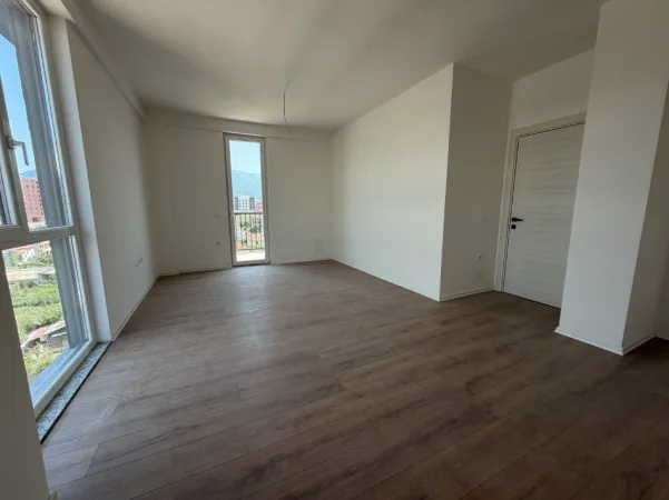 Shqiperi, shitet apartament+verande | Penthouse 2+1 , 87 m² 126.000 € (Albulena Residence, Paskuqan)