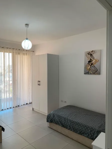 Tirane, jepet me qera apartament 2+1 Kati 5, 114 m² 800 € (Kompleksi ASL, Rruga Kongresi i Manastirit)