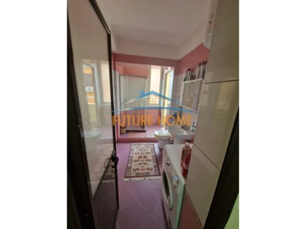 Tirane, shitet apartament 1+1 Kati 3, 79 m² 155.000 € (Ambasada Amerikane)