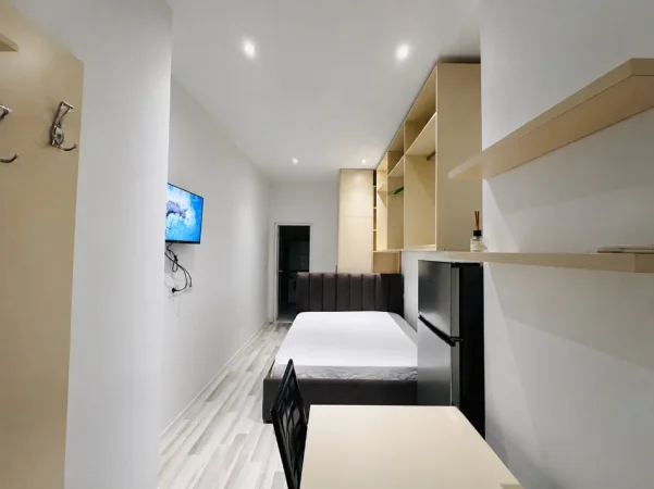 Tirane, jepet me qera garsonier Kati 0, 450 € (rruga siri kodra)