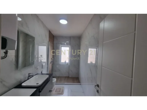 Tirane, shes apartament 2+1 Kati 6, 102 m² 250.000 € (Vasil Shanto)