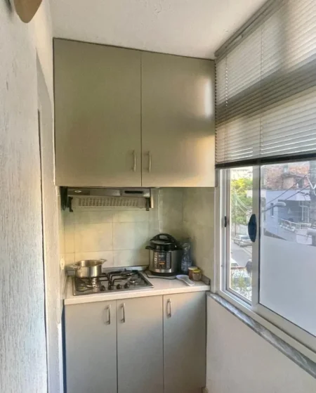 Tirane, jepet me qera apartament 2+1 Kati 5, 85 m² 600 € (Rruga Gjon Buzuku)