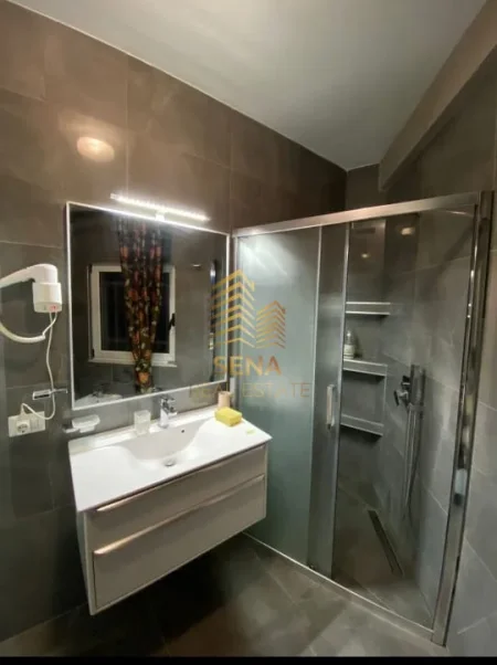 Tirane, jepet me qera apartament 2+1 Kati 5, 92 m² 700 € (Vasil Shanto)