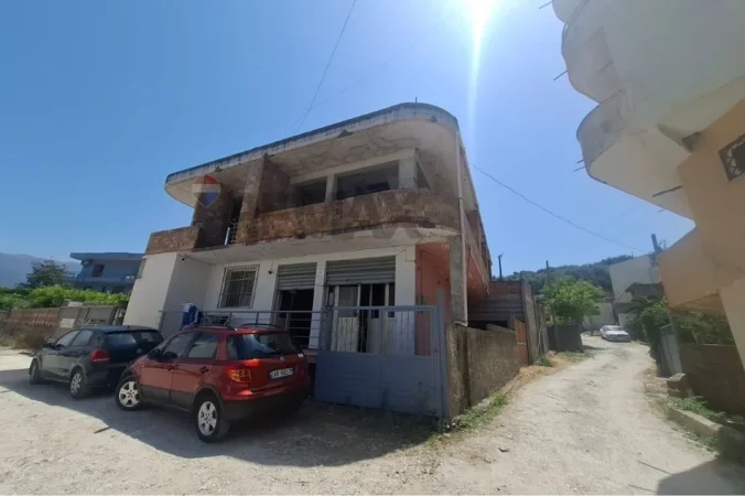Radhime - Orikum, shitet Vile 3+1+Ballkon , 223 m² 150.000 € (Orikum, Vlore)
