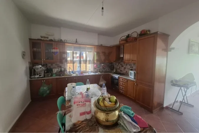 Radhime - Orikum, shitet Vile 3+1+Ballkon , 223 m² 150.000 € (Orikum, Vlore)