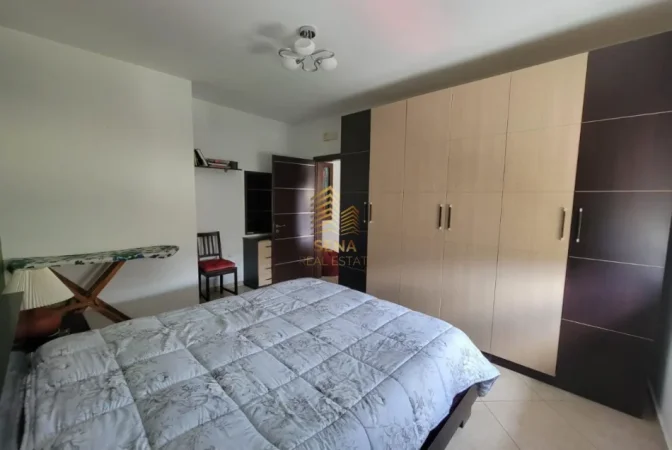 Tirane, jepet me qera apartament 1+1+Ballkon Kati 3, 60 m² 500 € (Ali Demi)