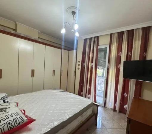 Tirane, jepet me qera apartament 1+1+Ballkon Kati 4, 70 m² 500 € (Dritan hoxha)