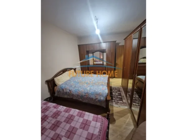 Shitet, Apartament 1+1 me Papafingo, Ambasada Amerikane 0696069906