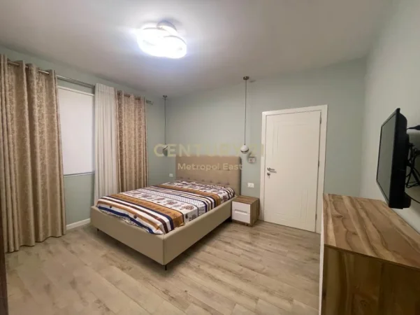 Tirane, jepet me qera apartament 2+1 Kati 9, 112 m² 750 € (Vasil Shanto)
