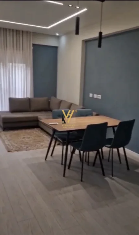 Shqiperi, jepet me qera apartament 1+1 Kati 1, 65 m² 670 € (STACIONI TRENIT)