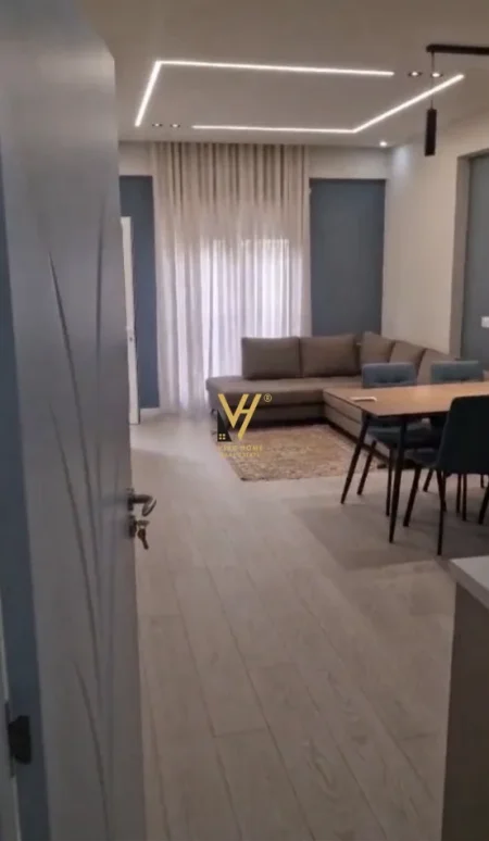 Shqiperi, jepet me qera apartament 1+1 Kati 1, 65 m² 670 € (STACIONI TRENIT)