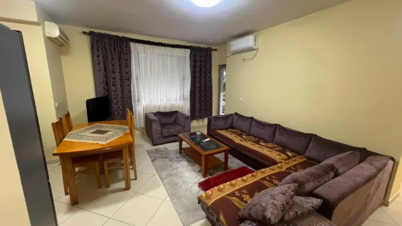 Tirane, jepet me qera apartament 1+1+Aneks+Ballkon Kati 2, 65 m² 500 € (rruga don bosko , rruga jordan misja)