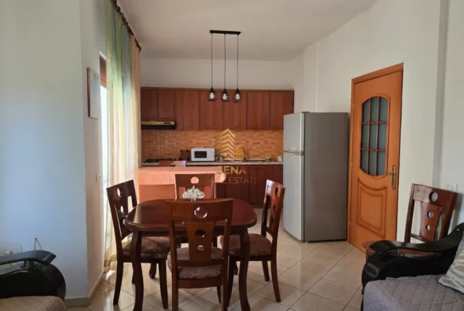 Tirane, jepet me qera apartament 2+1+Ballkon Kati 3, 90 m² 650 € (Siri Kodra)