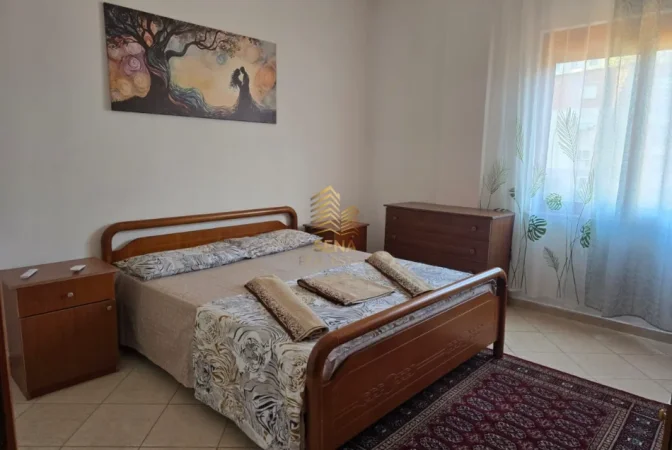 Tirane, jepet me qera apartament 2+1+Ballkon Kati 3, 90 m² 650 € (Siri Kodra)