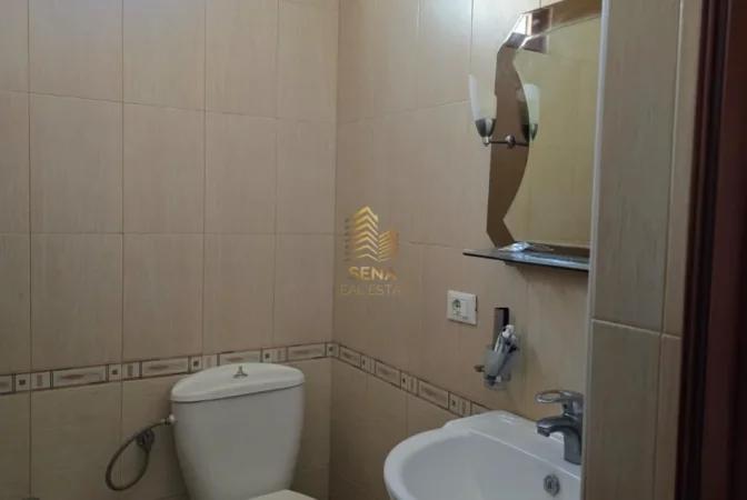 Tirane, jepet me qera apartament 2+1+Ballkon Kati 3, 90 m² 650 € (Siri Kodra)