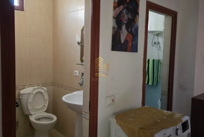 Tirane, jepet me qera apartament 2+1+Ballkon Kati 3, 90 m² 650 € (Siri Kodra)