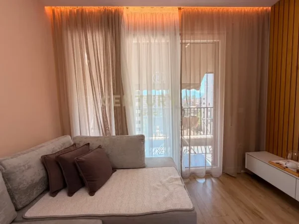 Shqiperi, jepet me qera apartament 1+1 Kati 6, 60 m² 550 € (don bosko)