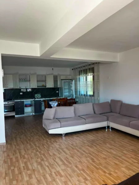Tirane, jepet me qera apartament 1+1 Kati 1, 80 m² 300 € (Paskuqan)
