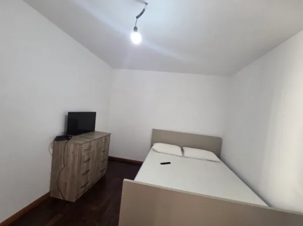 Tirane, jepet me qera Kati 1, 60 m² 280 € (Paskuqan)