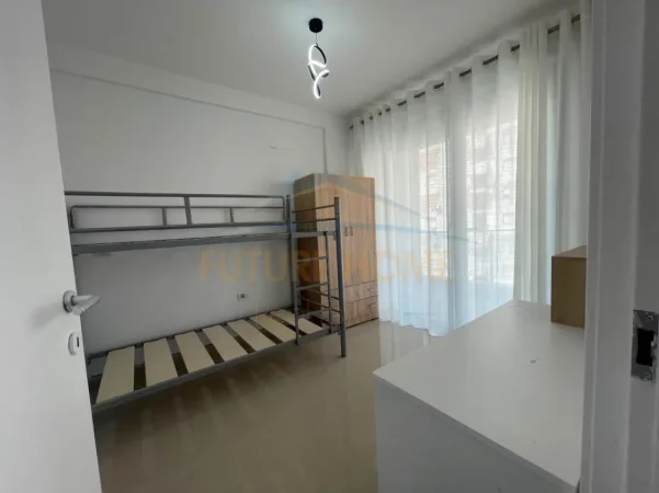 Tirane, shitet apartament 2+1 Kati 3, 84 m² 219.000 € (21 Dhjetori)