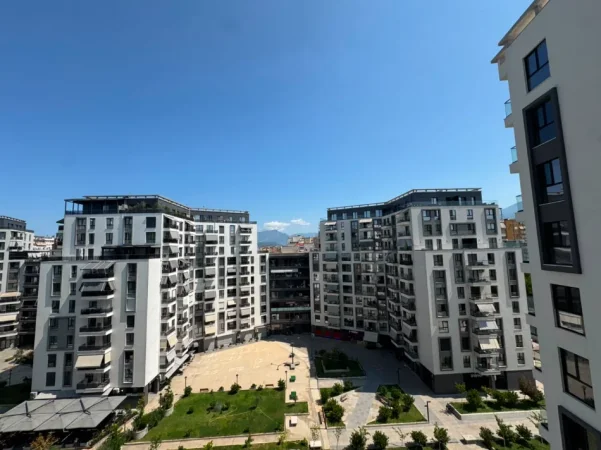 Tirane, shitet apartament 1+1+Ballkon Kati 8, 85 m² 150.000 € (Ish Fusha e Aviacionit)