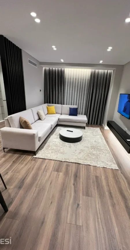 Tirane, jepet me qera apartament 2+1 Kati 7, 85 m², Çmimi 70.000 Lekë të Reja, (Ish Fusha Aviacionit,Tiranë.)