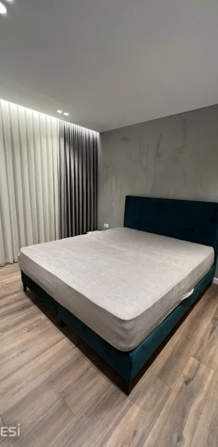 Tirane, jepet me qera apartament 2+1 Kati 7, 85 m², Çmimi 70.000 Lekë të Reja, (Ish Fusha Aviacionit,Tiranë.)