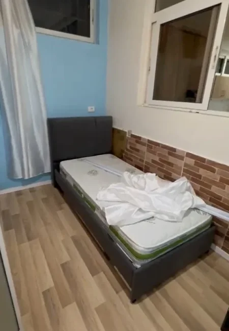 Tirane, jepet me qera apartament 2+1+Ballkon Kati 1, 105 m² 550 € (Blloku Vasil Shanto)