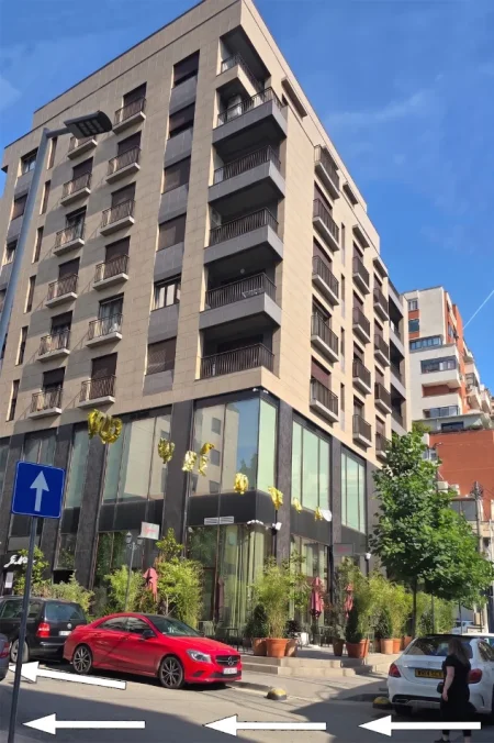 Tirane, jepet me qera apartament 1+1 Kati 3, 77 m²,Çmimi 105.000 Lekë të Reja, (Pranë Sheshit Skënderbej, Rruga Bardhok Biba, Tiranë.)