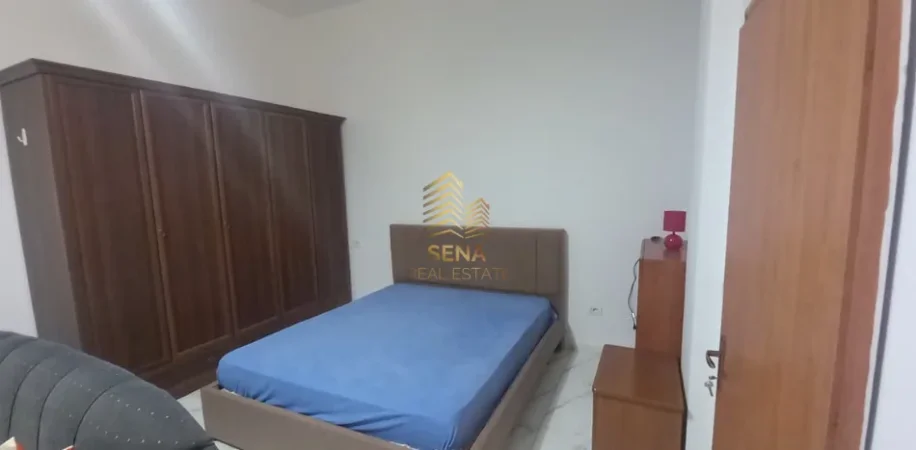 Tirane, jepet me qera garsonier 1+1 Kati 1, 40 m² 320 € (Shkoze)