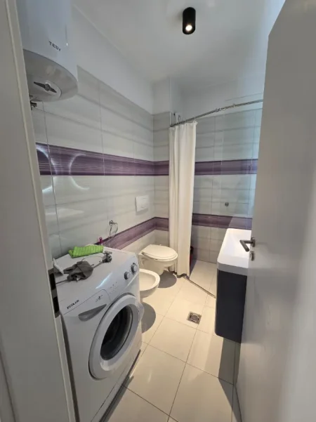 Tirane, jepet me qera apartament 1+1 Kati 6, 75 m² 600 € 