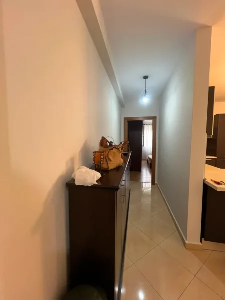 Tirane, jepet me qera apartament 2+1 Kati 2, 98 m² 700 € (Kodra e Diellit)