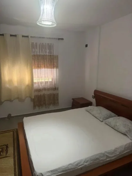 Tirane, jepet me qera apartament 1+1 Kati 3, 60 m² 500 € (KMY LAPRAK)