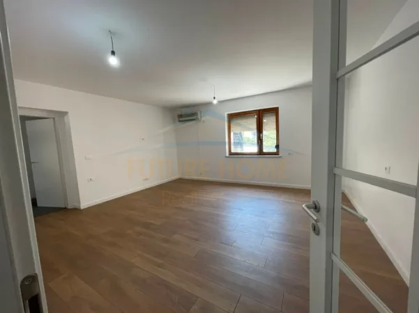 Tirane, shitet apartament 2+1 Kati 2, 96 m² 235.000 € (Pazari i Ri)