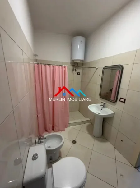 Tirane, jepet me qera apartament 1+1+Ballkon Kati 4, 60 m² 500 € (RRUGA TEODOR KEKO,ASTIR)