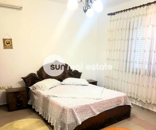Shkoder, jepet me qera shtepi 2+1 Kati 0, 96 m² (TEK ARRA E MADHE)