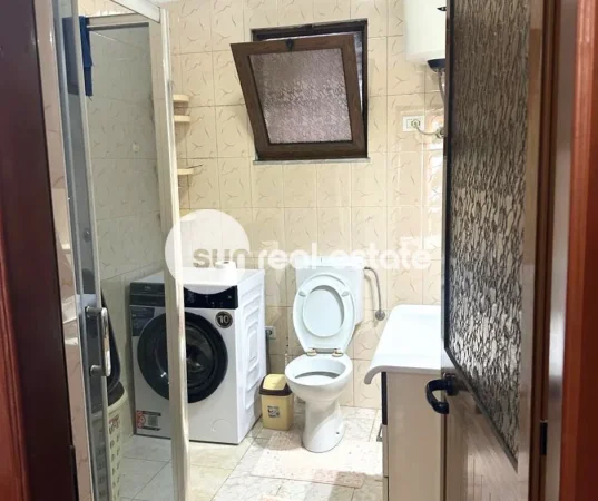 Shkoder, jepet me qera shtepi 2+1 Kati 0, 96 m² (TEK ARRA E MADHE)