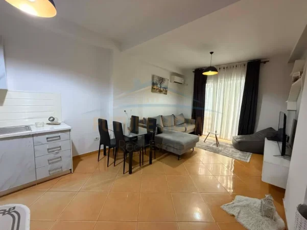 Tirane, shitet apartament 2+1 Kati 1, 76 m² 135.000 € (Unaza e Re)