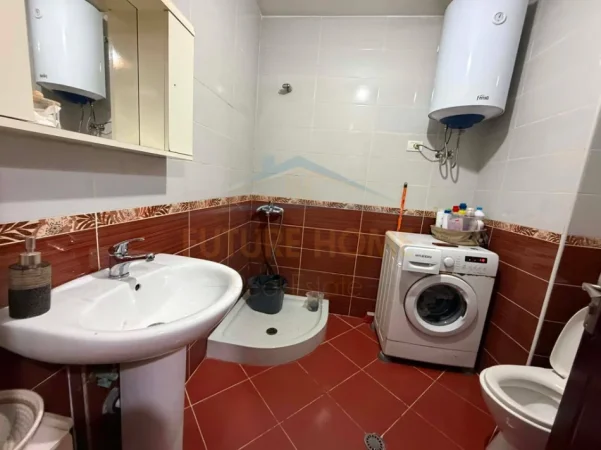 Tirane, shitet apartament 2+1 Kati 1, 76 m² 135.000 € (Unaza e Re)