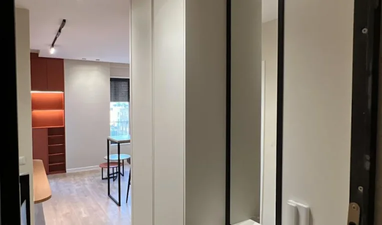 Tirane, jepet me qera apartament 1+1 Kati 6, 57 m² 650 € 