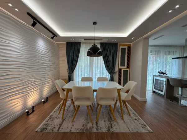 Tirane, shitet apartament 2+1 Kati 2, 106 m² 255.000 € (Laprake)