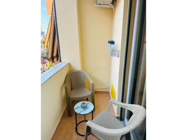Tirane, jepet me qera garsonier 1+1 Kati 5, 40 m² 500 € 