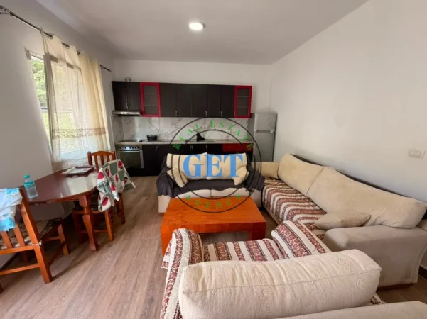Durres, jepet me qera shtepi 1+1+Aneks+Ballkon Kati 1, 60 m² 260 € (kenet)