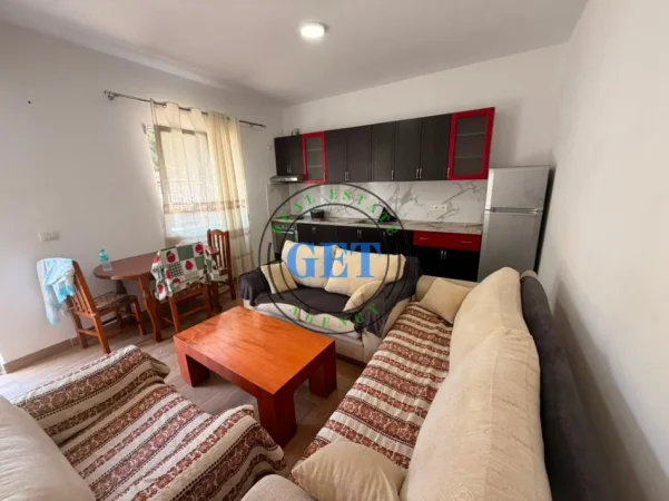 Durres, jepet me qera shtepi 1+1+Aneks+Ballkon Kati 1, 60 m² 260 € (kenet)