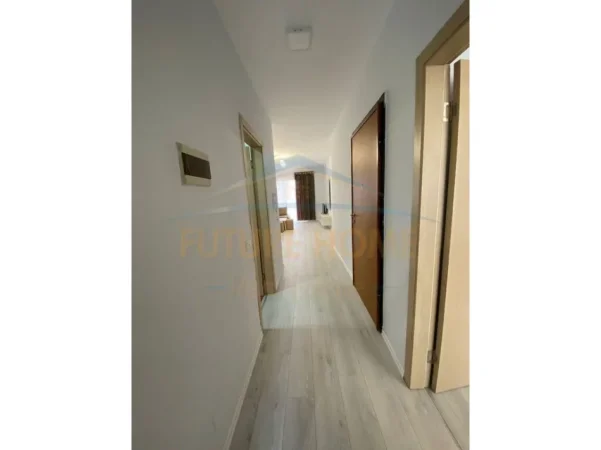 Tirane, jepet me qera apartament 2+1 Kati 7, 103 m² 500 € (Astir)